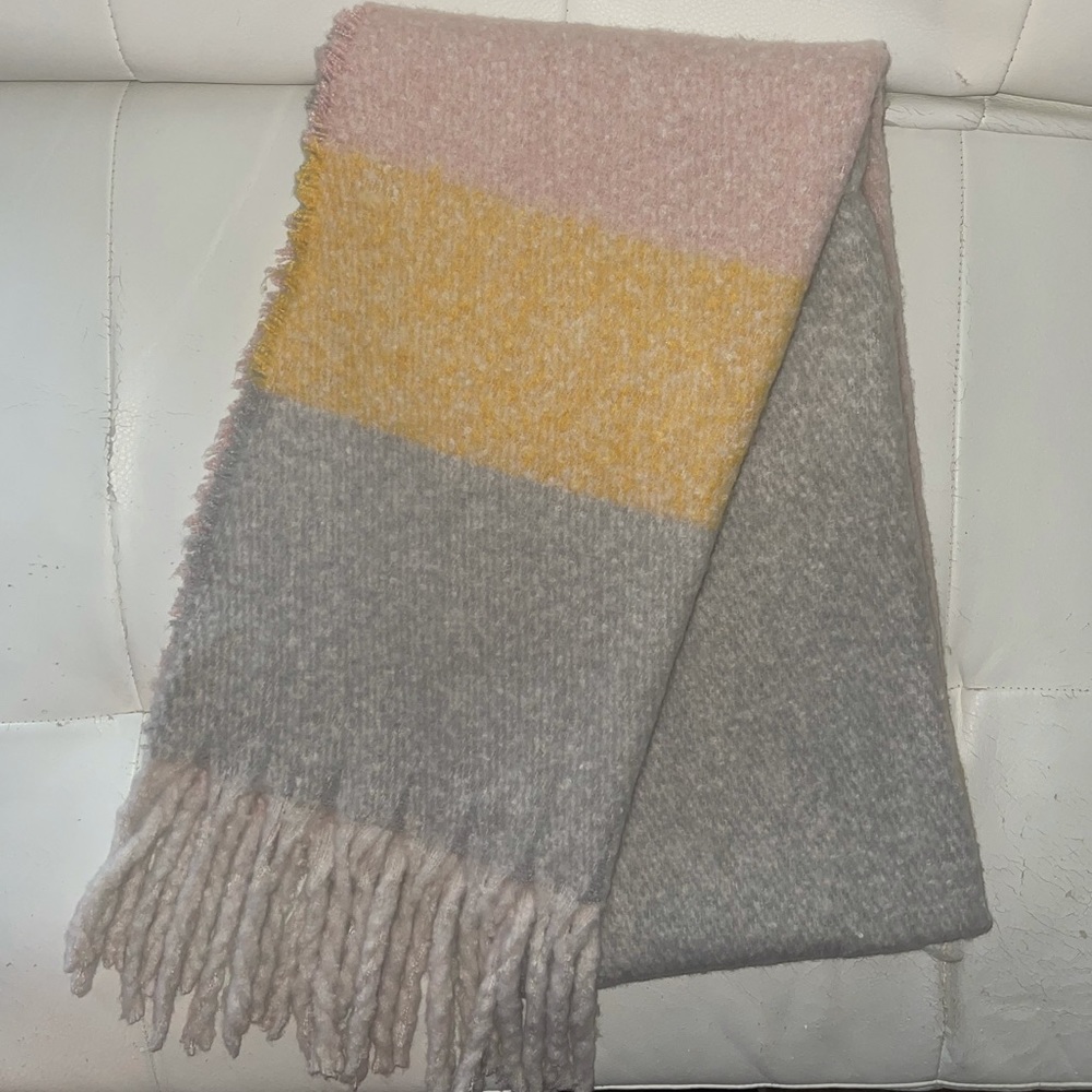 Large Betsy Johnson Blanket Scarf